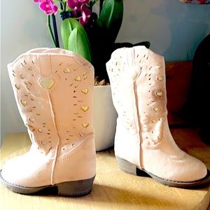 Cute pink little girls boots Size 5 1/2